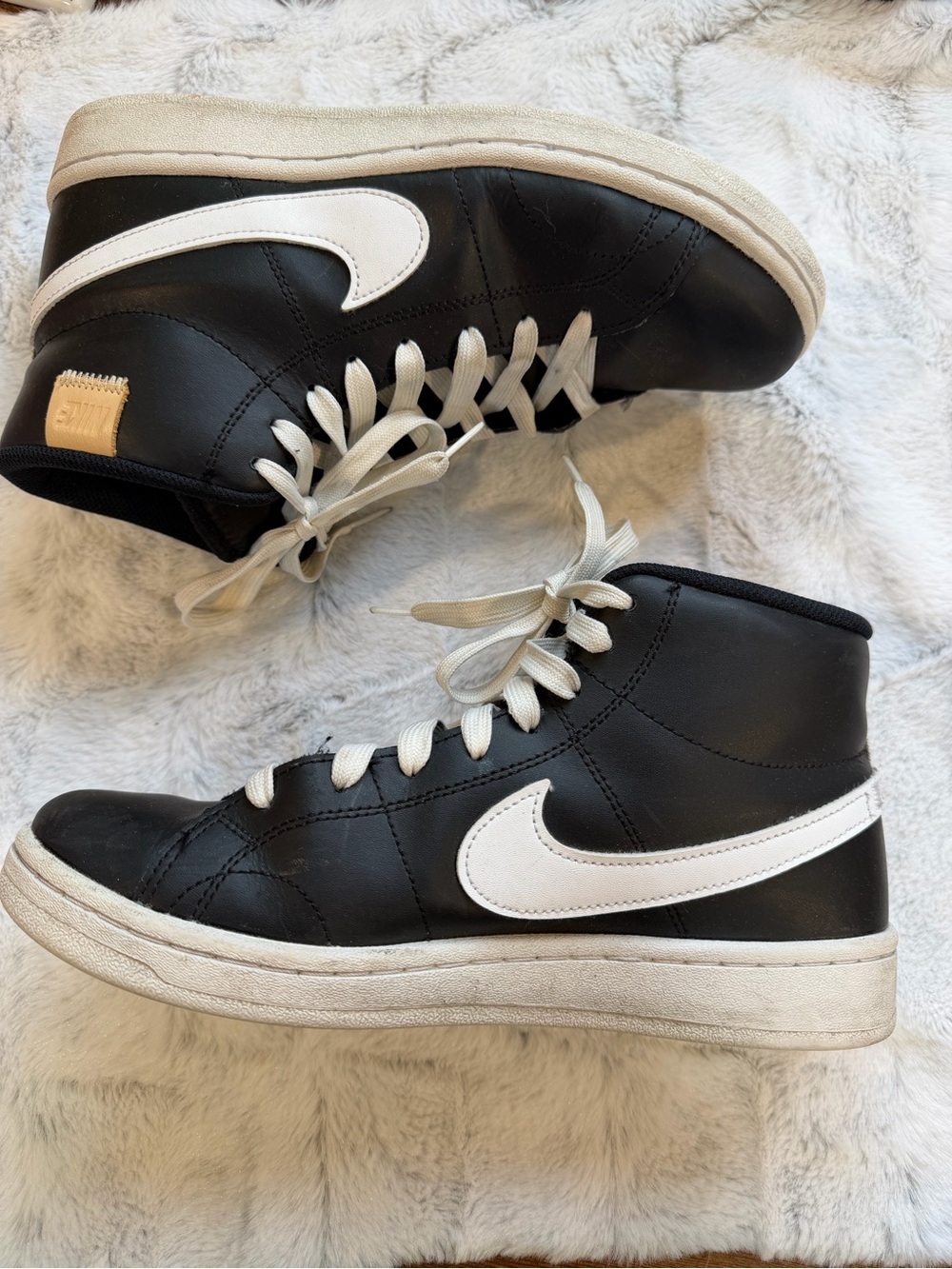 Nike Black and White High-Top Sneakers size 9